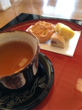 さんぴん茶と琉球菓子 さんぴん茶と琉球菓子