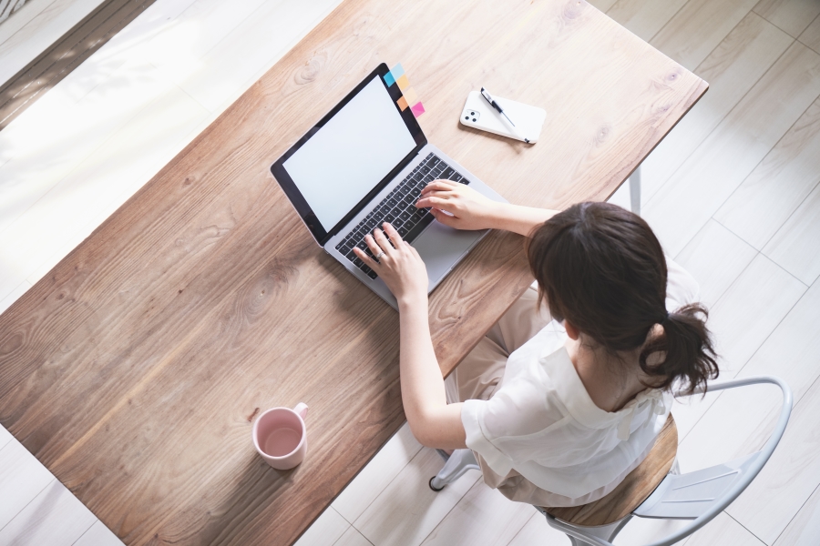 便利なネット認証機能!事務所でも、外出先でも、パソコンがあればどこでもCADが使える! 便利なネット認証機能!事務所でも、外出先でも、パソコンがあればどこでもCADが使える!