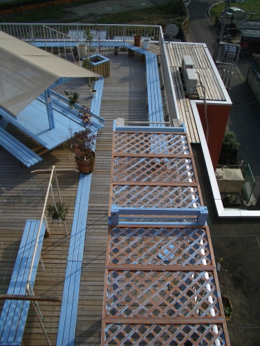 g 048 / / / / / / / / / /